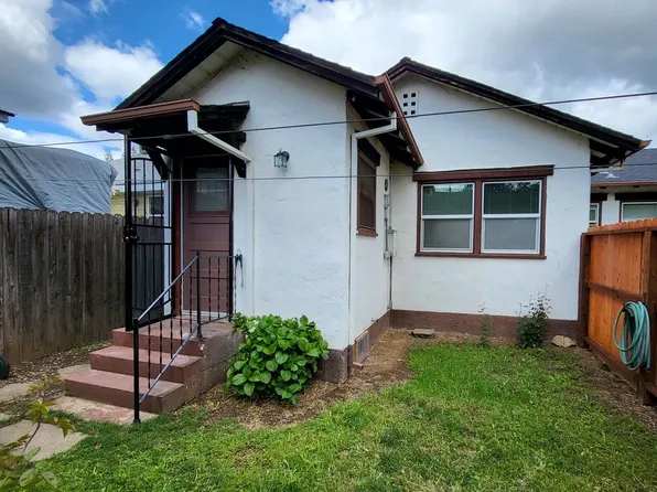 1819 11th St, Redding, CA 96001
