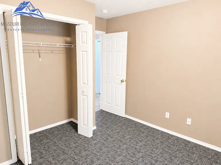 5005 Peach Dr — Photo 8