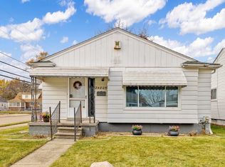 24805 Lambrecht Ave, Eastpointe, MI