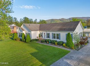 261 Adams Rd, Mountain City, TN 37683