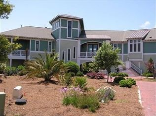4 Spikerush Ct, Bald Head, NC 28461