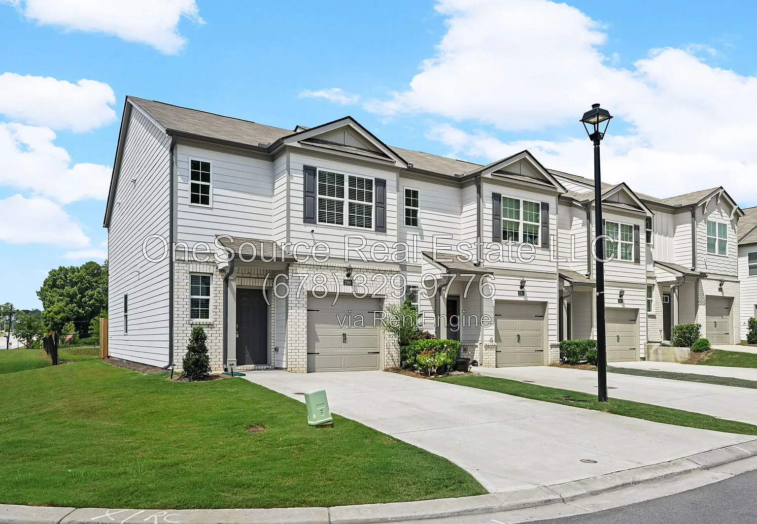 3 bed, 2.0 bath, 1554 sqft, $2,100 — Photo 2