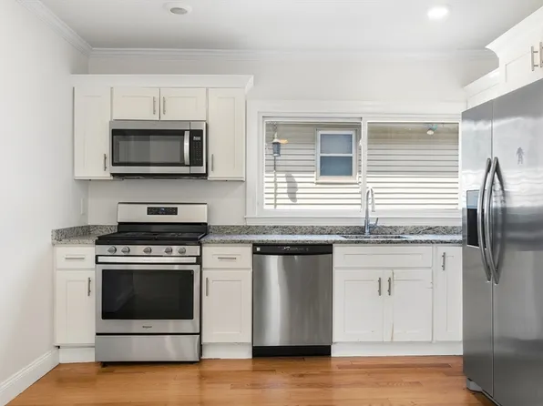23 Thorndike St, Revere, MA 02151