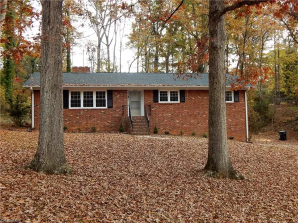 200 Ivy Cir, Elkin, NC 28621