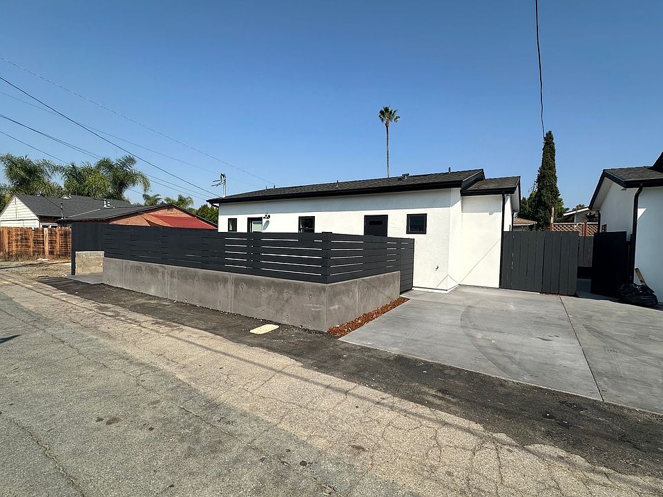Building Photo 4