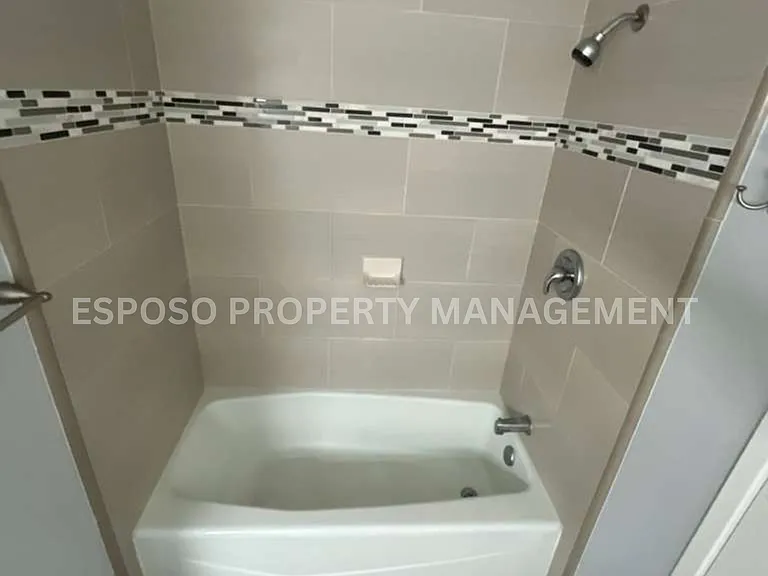 5130 N West Ave #102 — Photo 6