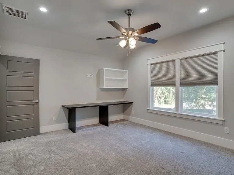1625 N M L King Jr Blvd — Photo 13
