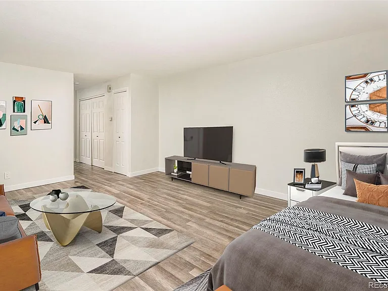 71 S Sable Blvd #B12 — Photo 7