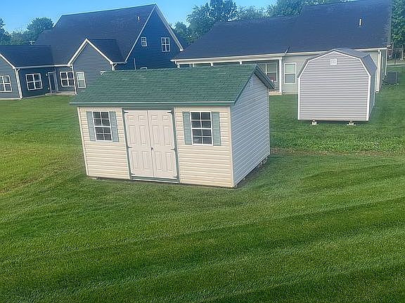 5th image of 447 Cabernet Dr