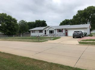 1730 Wright Ave, Sioux City, IA 51109