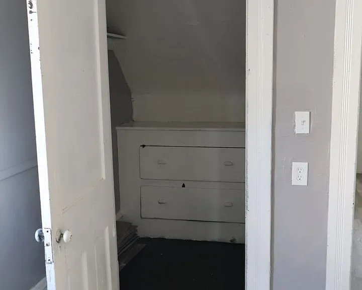 6812 Whitney Ave — Photo 7
