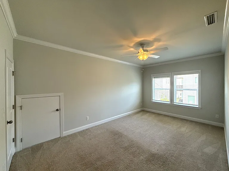 11218 Cobb Creek Ct — Photo 35