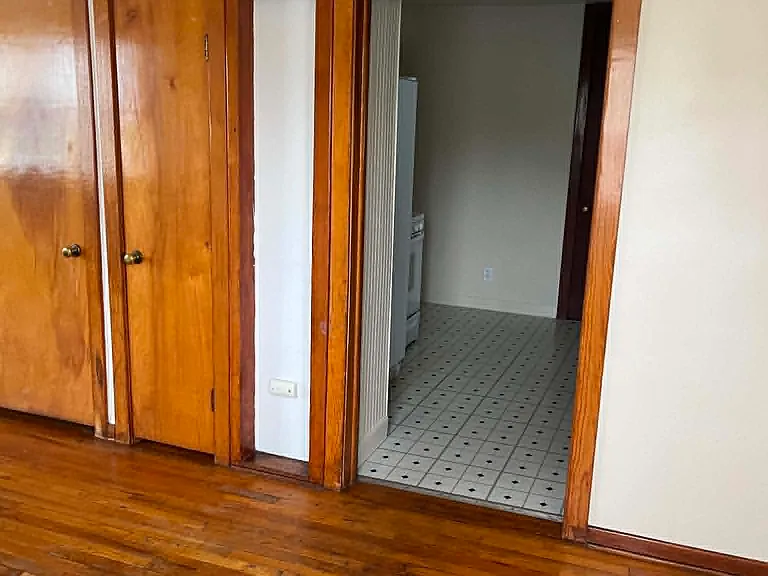 407 E Exchange St #A — Photo 9
