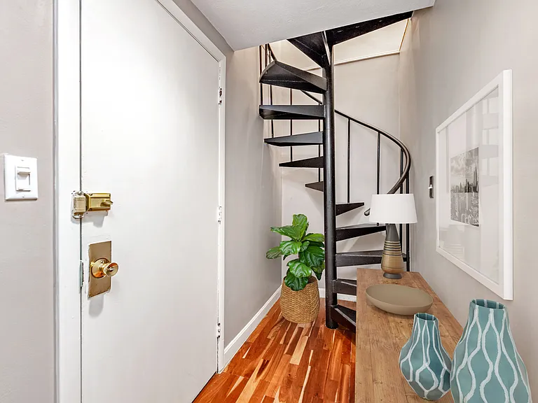 24 Hancock St #2 — Photo 3