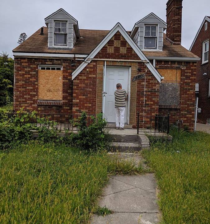1st image of 9585 Mettetal St