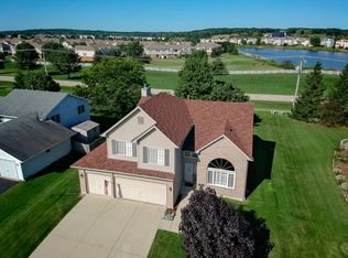 619 Wimbleton Trl, McHenry, IL