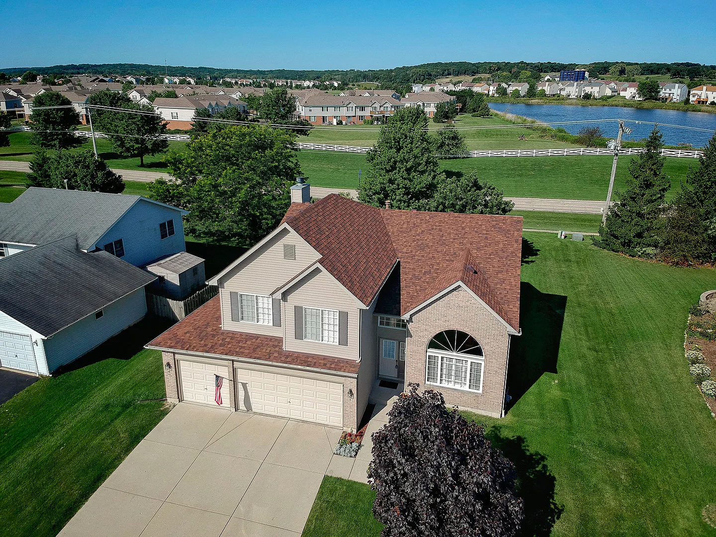 619 Wimbleton Trl photo 1