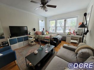 3442 N Racine Ave #1, Chicago, IL 60657