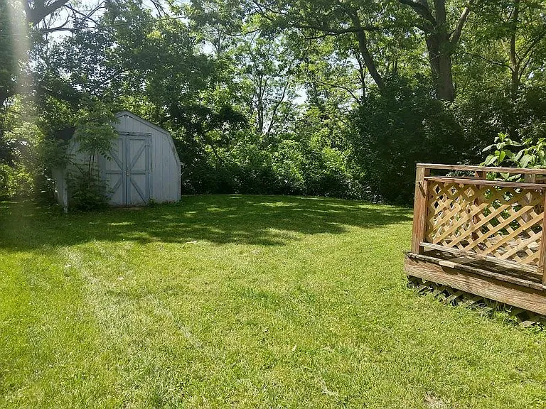 417 N Mechanic St — Photo 3