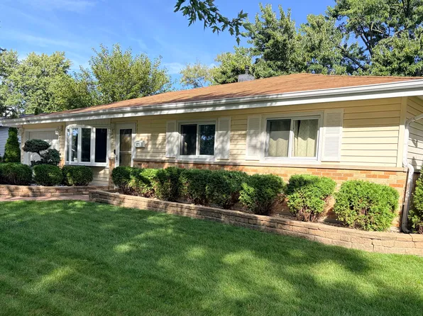 625 Morton St, Hoffman Estates, IL 60169