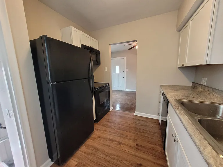 2237 S Union St — Photo 6