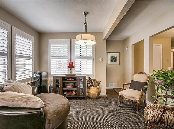 5th image of 2604 Chamberlain Dr