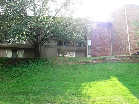 2nd image of 420 Berlin Dr