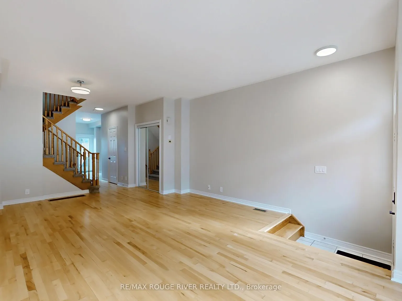 3 bed, $3,100 — Photo 2