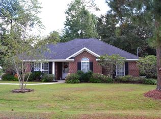 1070 N Walnut St, Loxley, AL 36551