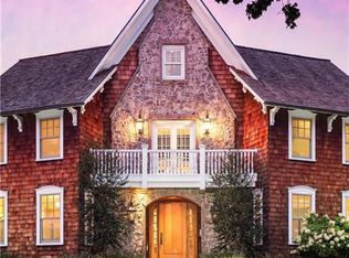 47 Colonial Dr, Fairfield, CT 06824