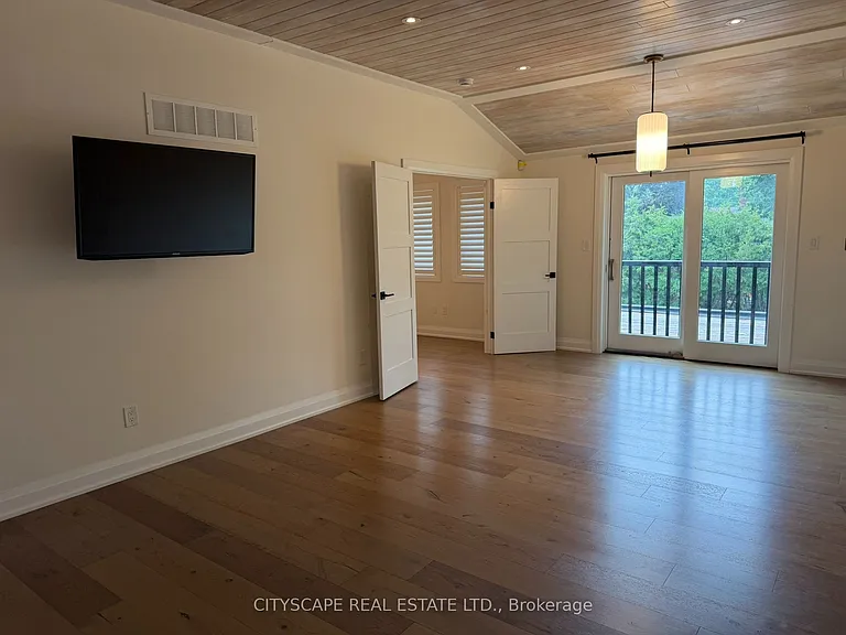 2009 Waters Edge Dr — Photo 16