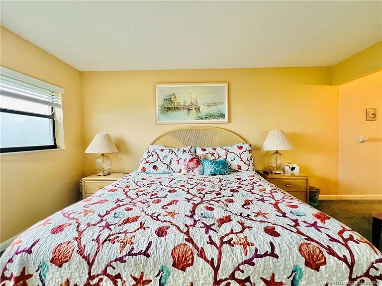 7430 S Ocean Dr — Photo 32