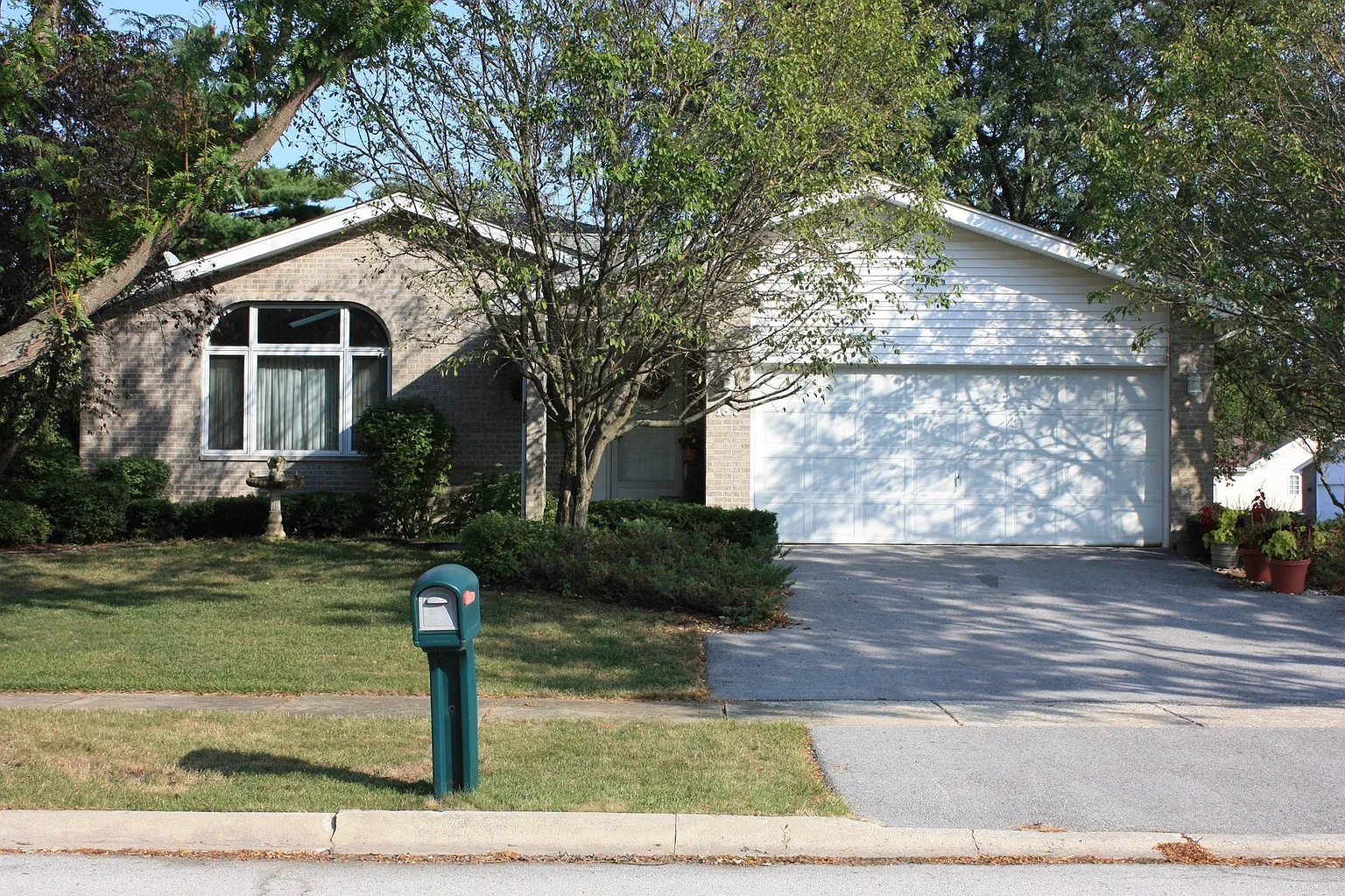 133 Valleywood Dr photo 1