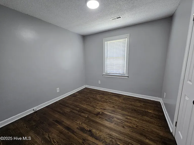 5968 Acorn Rd — Photo 7