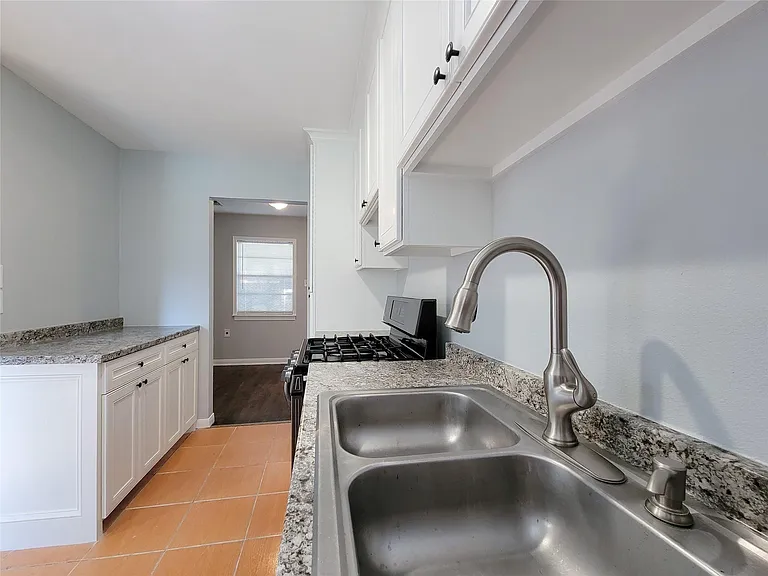 12422 Mylla St — Photo 12