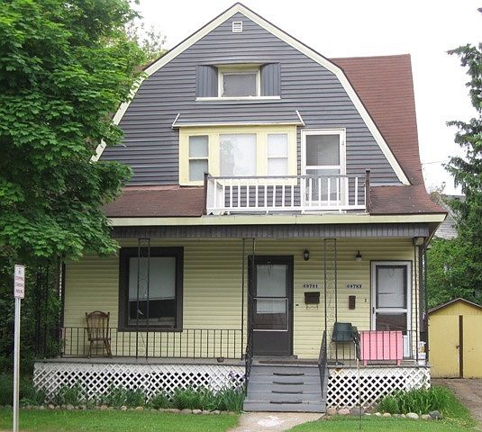2nd image of 69781 Main St