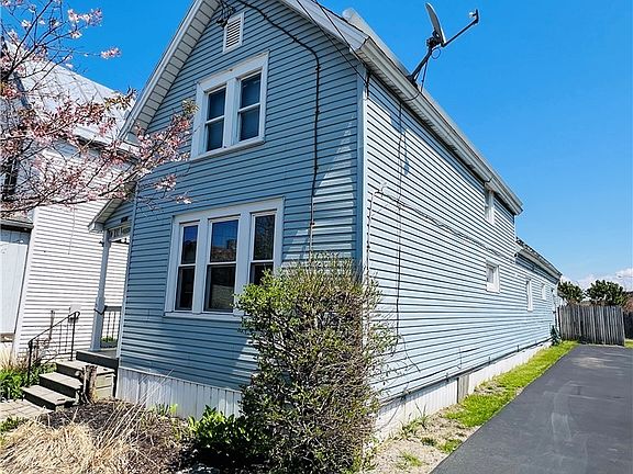4th image of 103 Peabody St