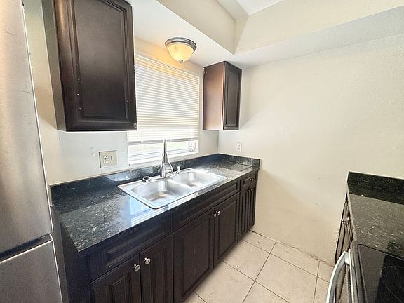 4th image of 3421 Ketcham Ct