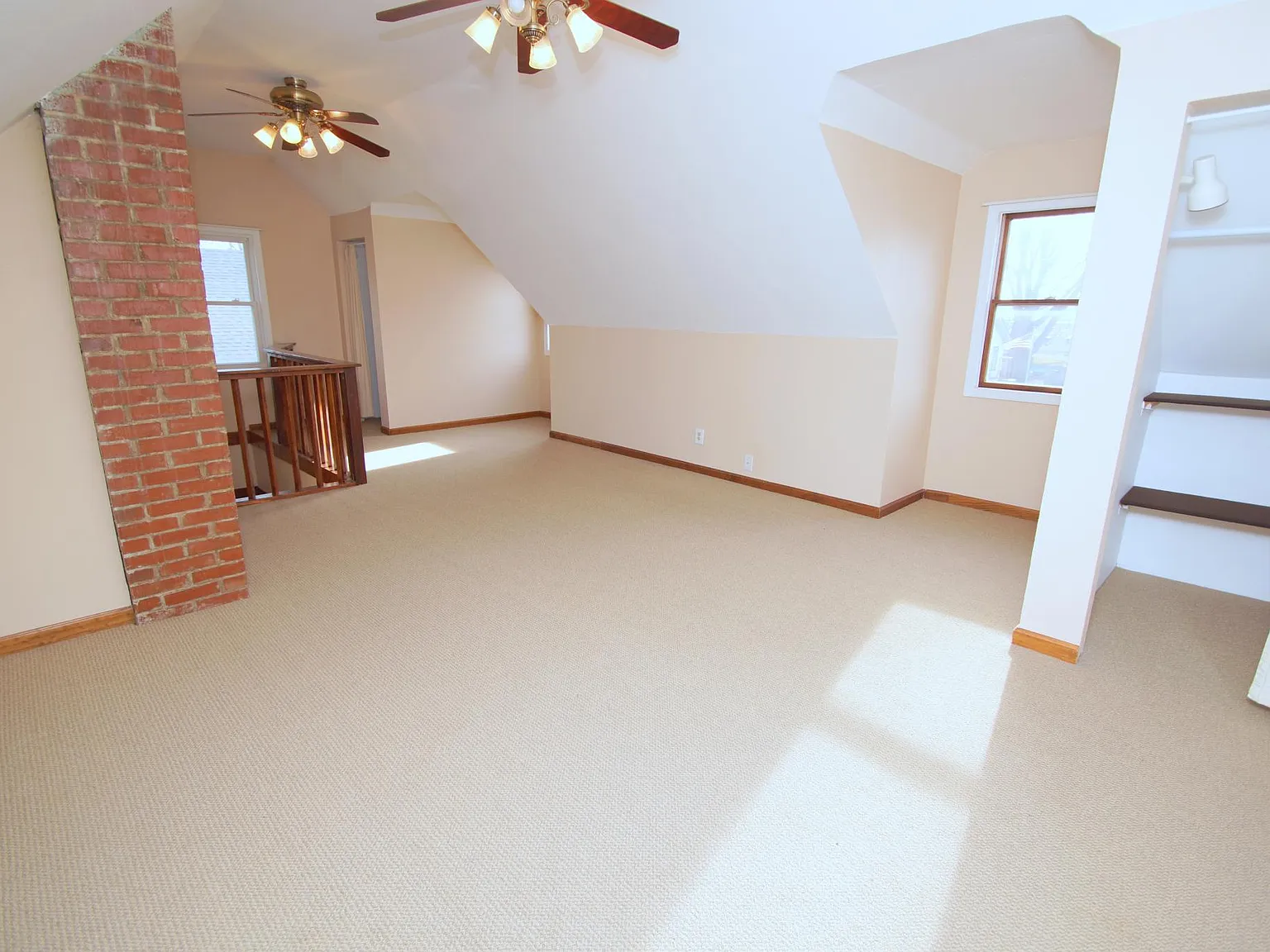3 bed, 1149 sqft, $1,750 — Photo 4