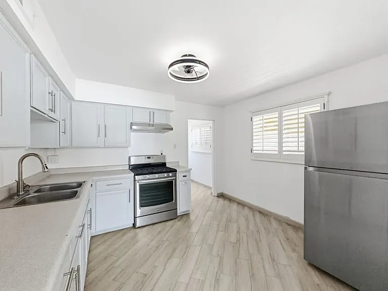 372 Cooley Ave — Photo 5