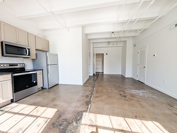 4th image of 305 6th St #11361181
