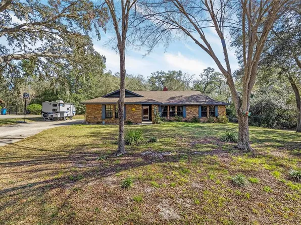 2417 Oak Park Dr, Deland, FL 32724