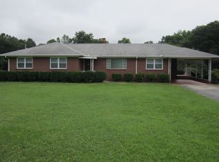 1101 S Walnut St, Seneca, SC 29678