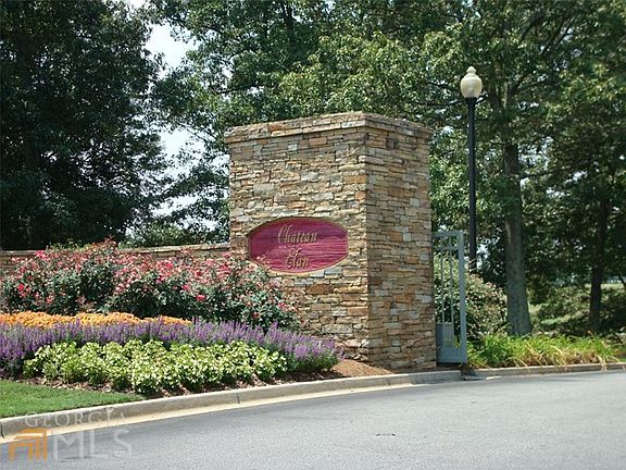3rd image of 5352 Retreat Dr