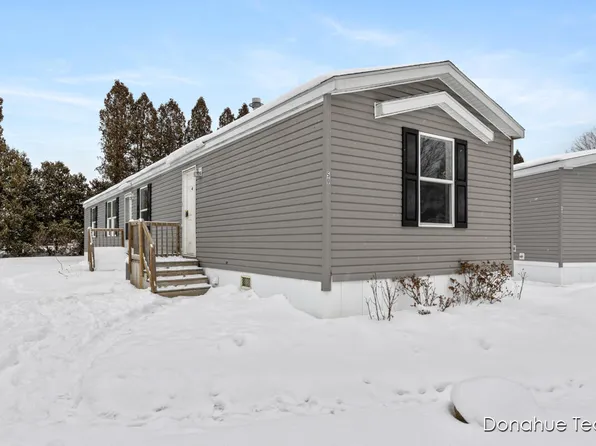 1800 W Main St #50, Lowell, MI 49331