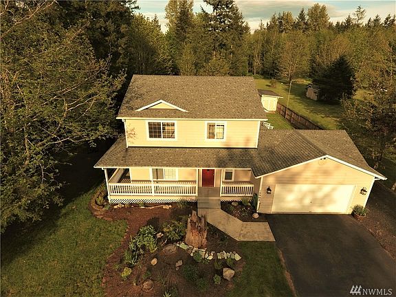 3rd image of 14902 Champion Estates Dr SE