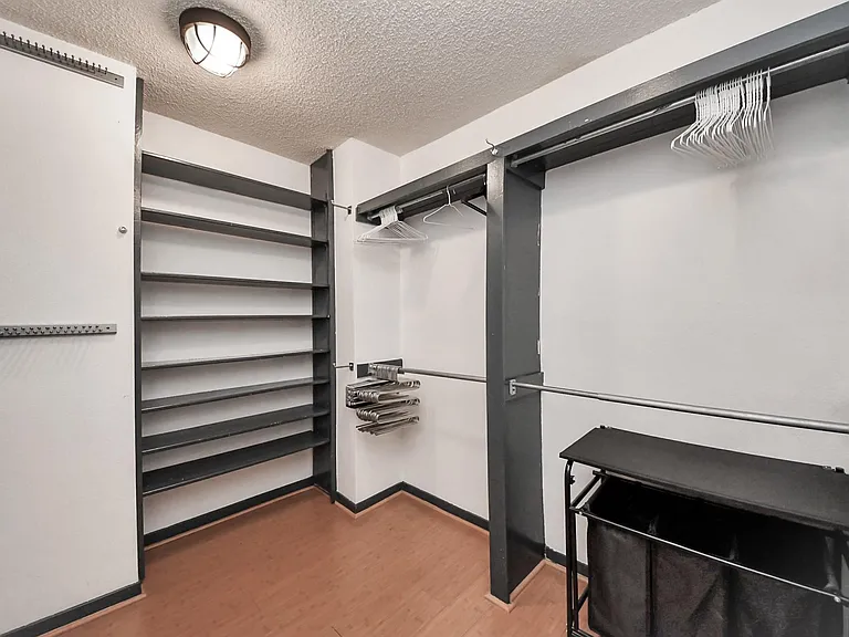 7877 Kendalia Dr — Photo 30