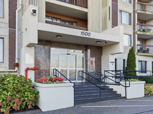 1500 Worcester Rd APT 719, Framingham, MA 01702