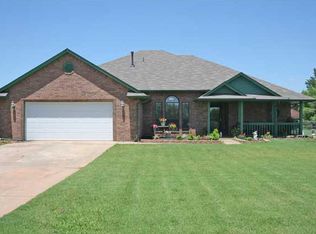 901 SW 89th St, Mustang, OK 73064