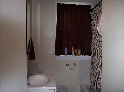 5th image of 22 Lawton Ave